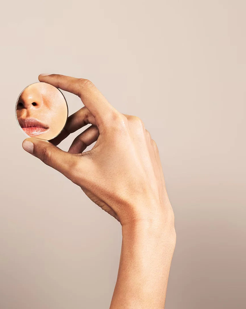 العناية بالبشرة