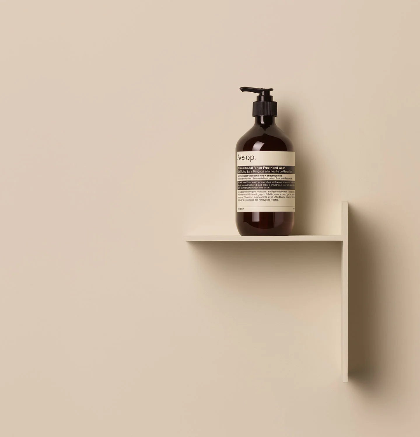 500ml bottle of Aesop Geranium Leaf Rinse-Free Hand Wash places on a shelf
